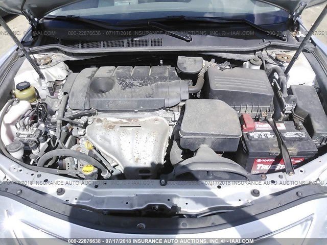 4T4BF3EKXBR136524 - 2011 TOYOTA CAMRY SE/LE/XLE SILVER photo 10