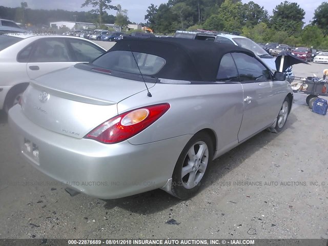 4T1FA38P84U033493 - 2004 TOYOTA CAMRY SOLARA SE/SLE ვერცხლისფერი ფოტო 4