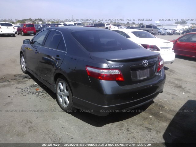 4T1BK46K27U542041 - 2007 TOYOTA CAMRY NEW GENERAT LE/XLE/SE GRAY photo 3