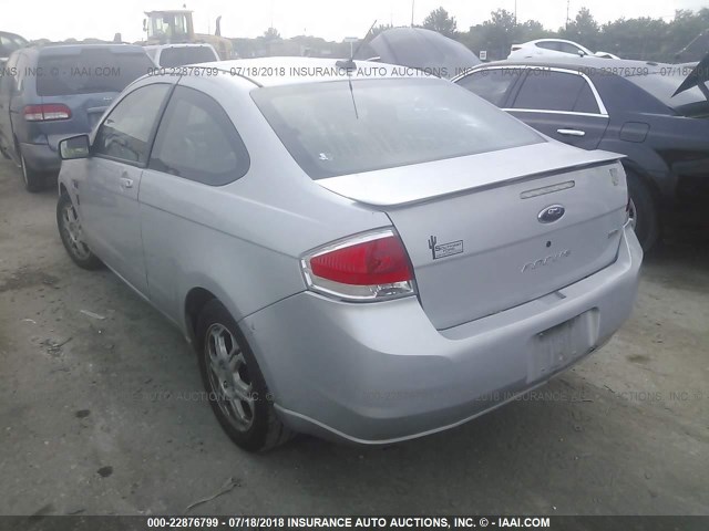 1FAHP33NX8W232532 - 2008 FORD FOCUS SE/SEL/SES SILVER photo 3