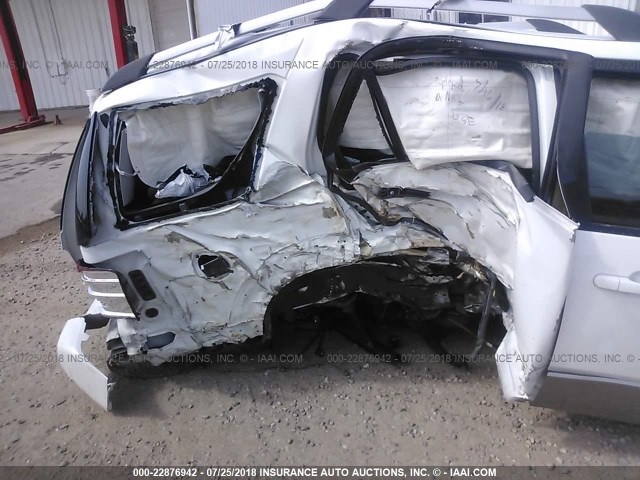 1FMDK05126GA29637 - 2006 FORD FREESTYLE SEL WHITE photo 6