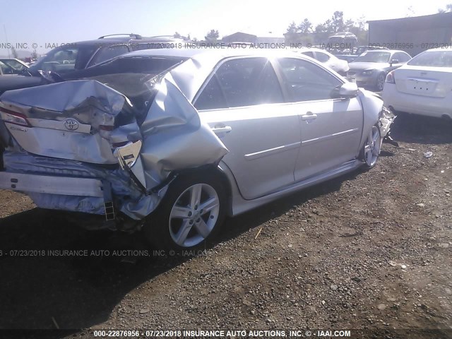 4T1BF1FK9DU283420 - 2013 TOYOTA CAMRY L/SE/LE/XLE 银色 照片 4