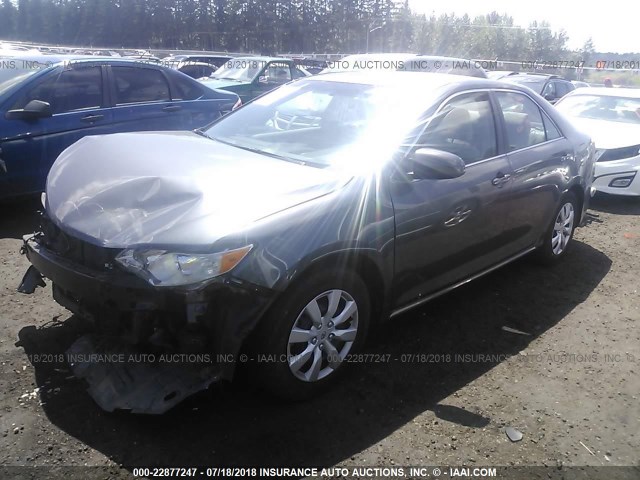 4T4BF1FK6ER382638 - 2014 TOYOTA CAMRY L/SE/LE/XLE 灰色 照片 2