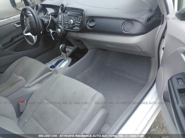 JHMZE2H5XDS003887 - 2013 HONDA INSIGHT LX WHITE photo 5