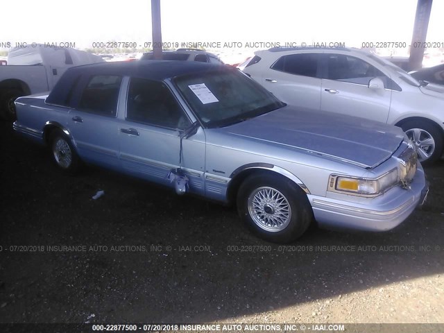 1LNLM82W4VY621778 - 1997 LINCOLN TOWN CAR SIGNATURE/TOURING BLUE photo 1
