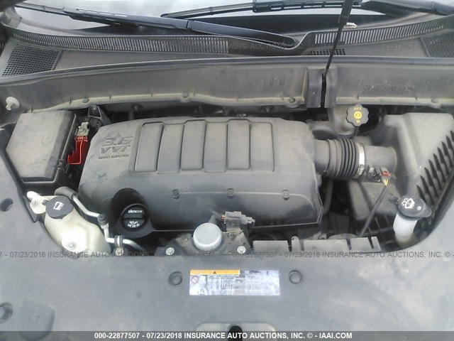 1GNKVFKD7DJ102562 - 2013 CHEVROLET TRAVERSE LS GRAY photo 10