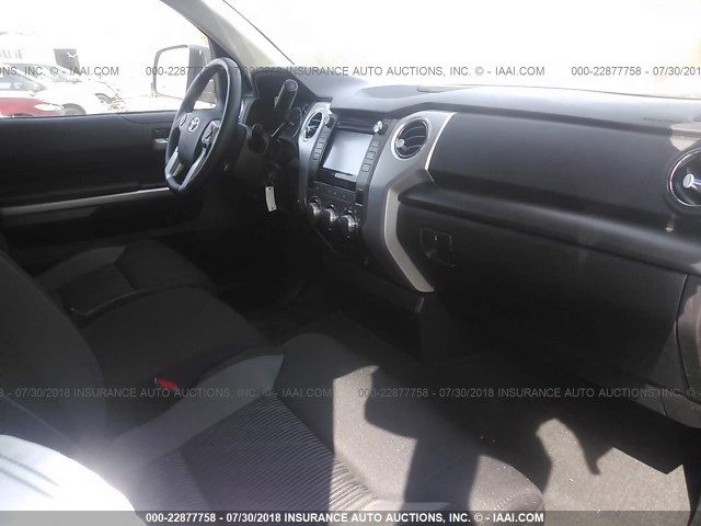 5TFUY5F17FX465172 - 2015 TOYOTA TUNDRA DOUBLE CAB SR/SR5 BLACK photo 5