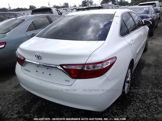 4T4BF1FK6GR581272 - 2016 TOYOTA CAMRY LE/XLE/SE/XSE WHITE photo 4