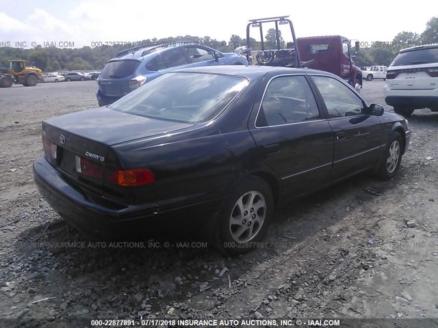JT2BG28K8Y0440770 - 2000 TOYOTA CAMRY LE/XLE BLACK photo 4