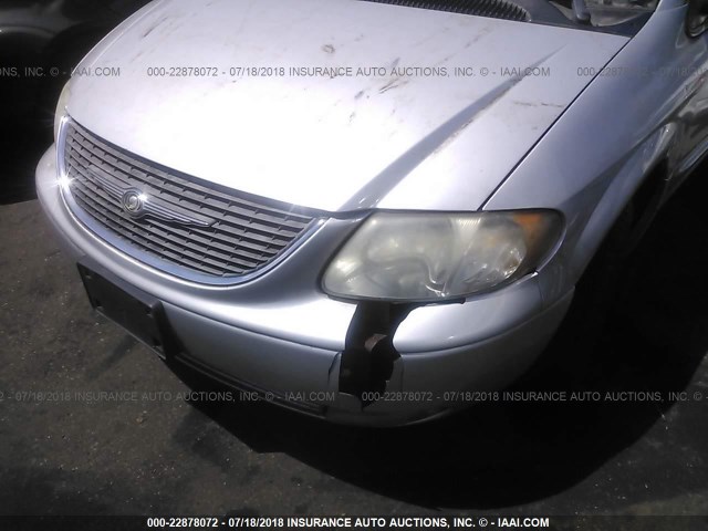 2C8GT54L32R573988 - 2002 CHRYSLER TOWN & COUNTRY LXI GRAY photo 6