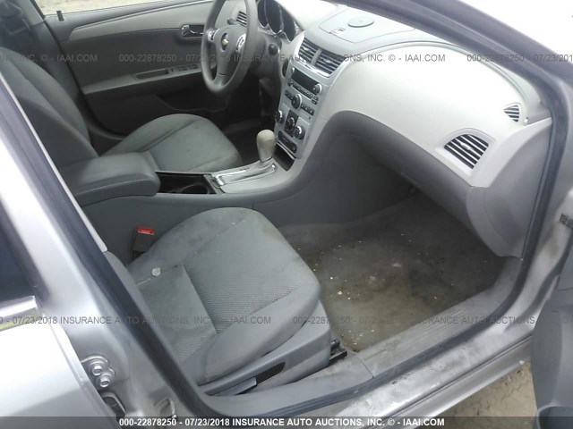 1G1ZB5E15BF121535 - 2011 CHEVROLET MALIBU LS SILVER photo 5