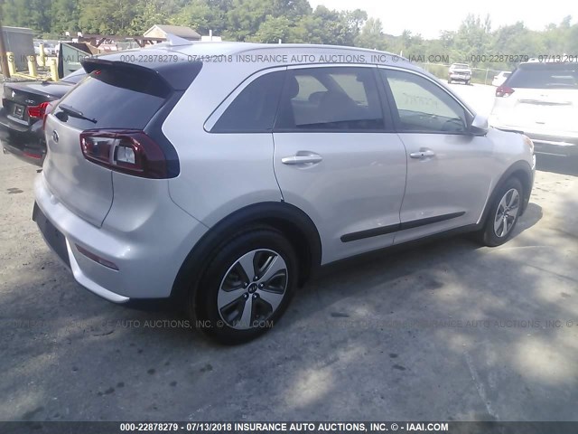 KNDCB3LC5J5112506 - 2018 KIA NIRO FE/LX SILVER photo 4