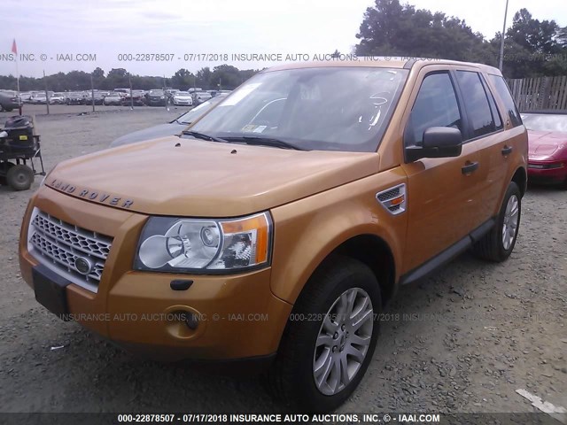 SALFS24N48H014401 - 2008 LAND ROVER LR2 SE TECHNOLOGY ORANGE photo 2