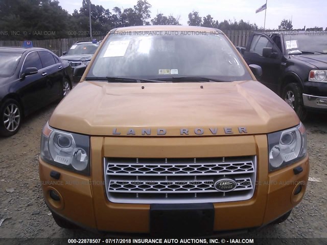 SALFS24N48H014401 - 2008 LAND ROVER LR2 SE TECHNOLOGY ORANGE photo 6