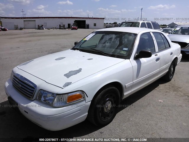 2FAFP74W44X101553 - 2004 FORD CROWN VICTORIA LX WHITE photo 2