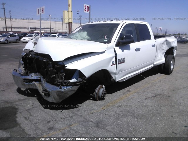 3C63RRHL0JG276883 - 2018 RAM 3500 SLT WHITE photo 2