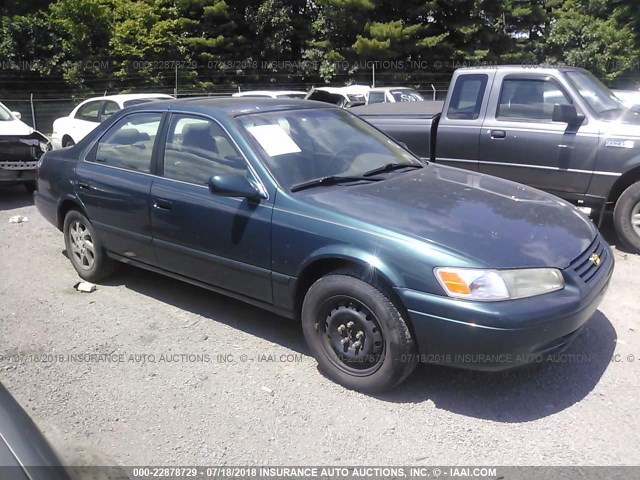 4T1BF22K1VU902265 - 1997 TOYOTA CAMRY CE/LE/XLE 绿色 照片 1