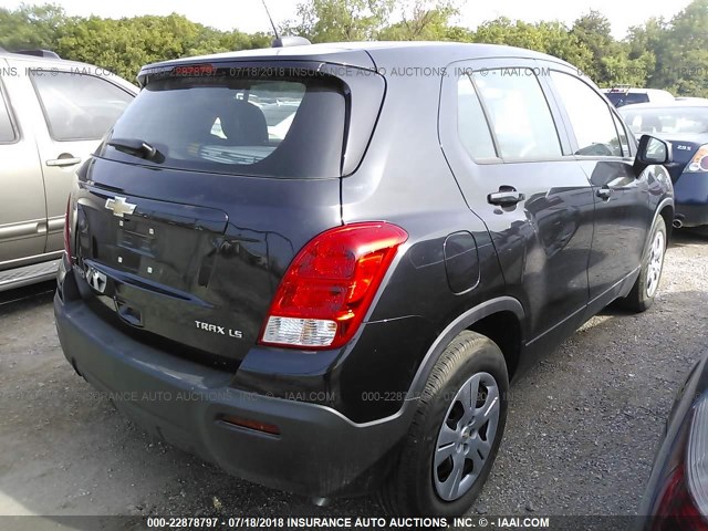 KL7CJKSB3GB647007 - 2016 CHEVROLET TRAX LS BLACK photo 4