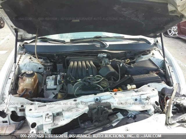 1FAFP53U82G140685 - 2002 FORD TAURUS SE WHITE photo 10