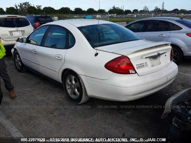 1FAFP53U82G140685 - 2002 FORD TAURUS SE WHITE photo 3