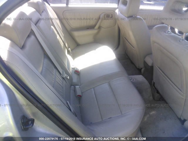 JNKCP11A7XT000316 - 1999 INFINITI G20 SILVER photo 8