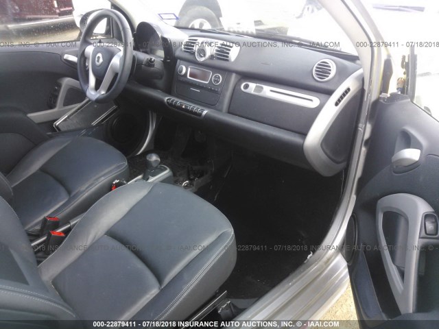 WMEEJ3BA9FK804497 - 2015 SMART FORTWO PURE/PASSION GRAY photo 5