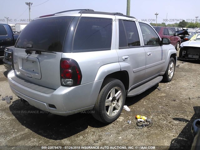 1GNDT33S892131127 - 2009 CHEVROLET TRAILBLAZER LT SILVER photo 4