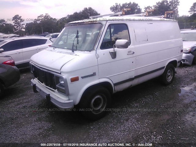 1GTDG15Z1SF550480 - 1995 GMC VANDURA G1500 WHITE photo 2