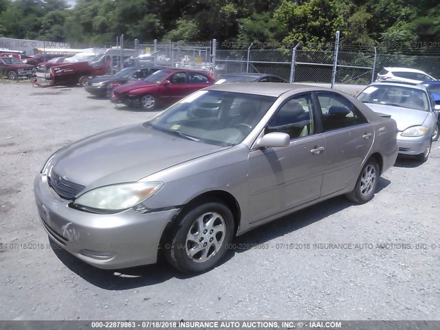 4T1BE32K32U082789 - 2002 TOYOTA CAMRY LE/XLE/SE 金色 照片 2