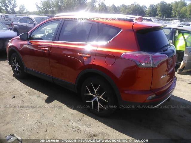 JTMJFREV9GJ076266 - 2016 TOYOTA RAV4 SE ORANGE photo 3