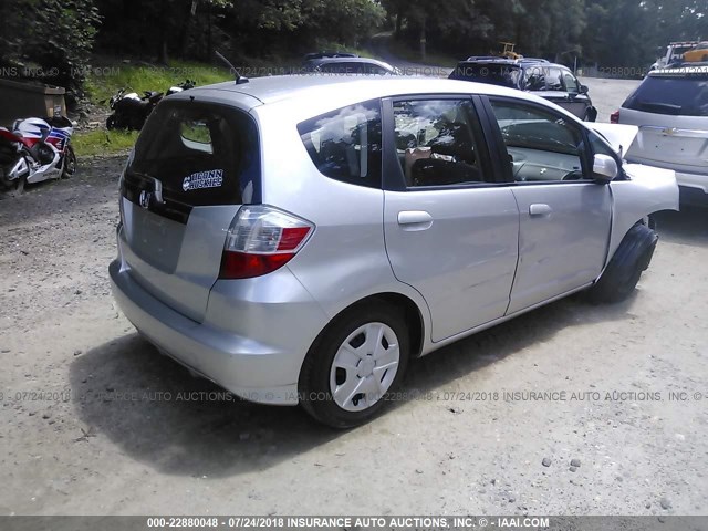 JHMGE8H35CS000533 - 2012 HONDA FIT SILVER photo 4