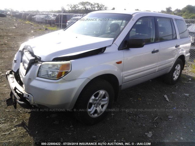 2HKYF18116H527478 - 2006 HONDA PILOT LX SILVER photo 2