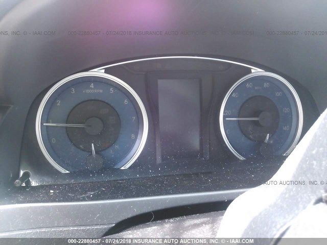 4T1BF1FK4HU722321 - 2017 TOYOTA CAMRY LE/XLE/SE/XSE 银色 照片 7