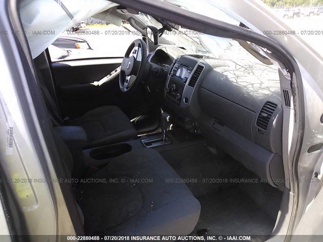 1N6AD0ER2EN705342 - 2014 NISSAN FRONTIER S/SV/SL/PRO-4X SILVER photo 5