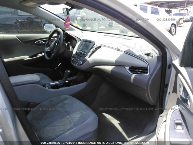 1G1ZB5STXGF171392 - 2016 CHEVROLET MALIBU LS ვერცხლისფერი ფოტო 5