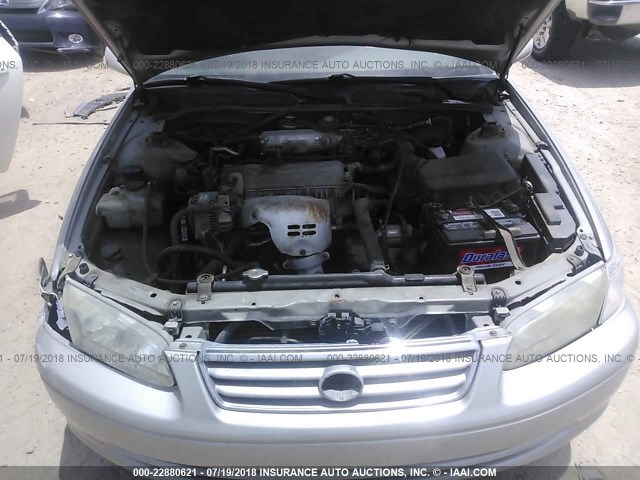 4T1BG22K3YU716583 - 2000 TOYOTA CAMRY CE/LE/XLE 银色 照片 10