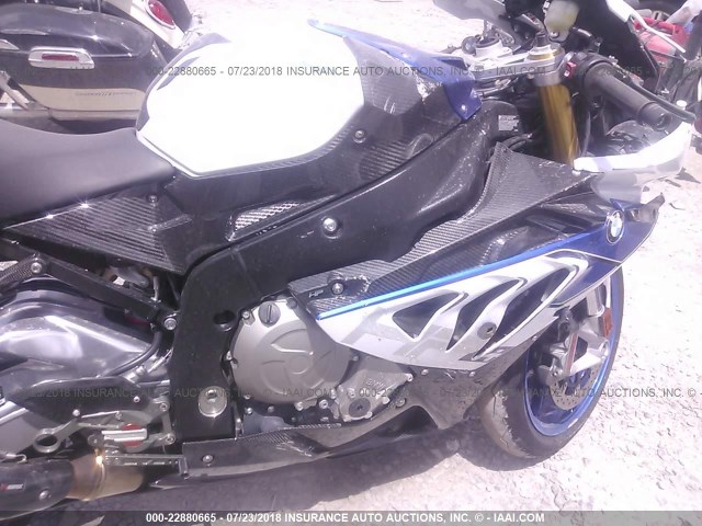 WB10D1102DZC96746 - 2013 BMW HP4  WHITE photo 8