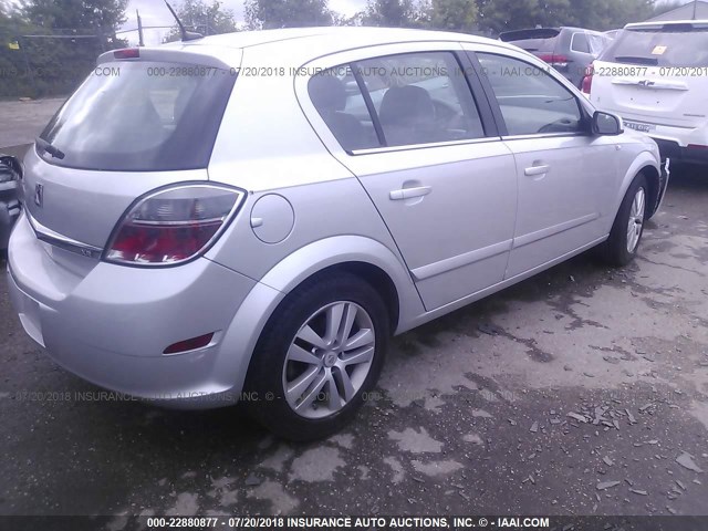 W08AT671185109121 - 2008 SATURN ASTRA XR SILVER photo 4