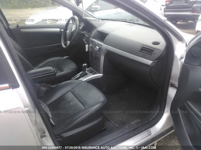 W08AT671185109121 - 2008 SATURN ASTRA XR SILVER photo 5