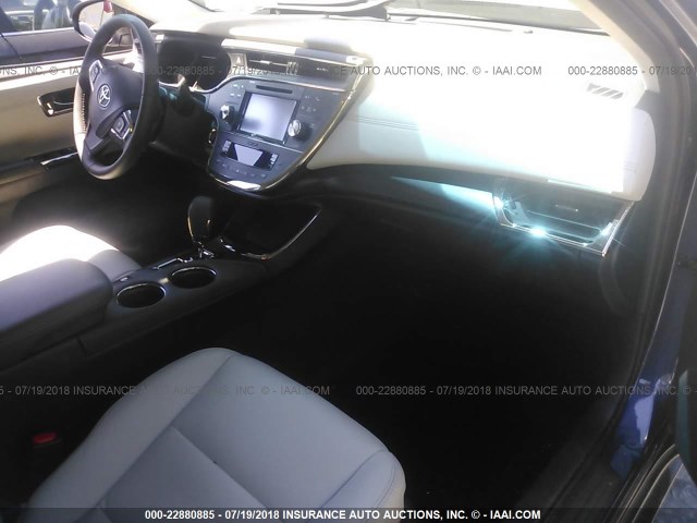 4T1BK1EB1HU261947 - 2017 TOYOTA AVALON XLE PLUS/PREMIUM/TOUR/LTD BLUE photo 5