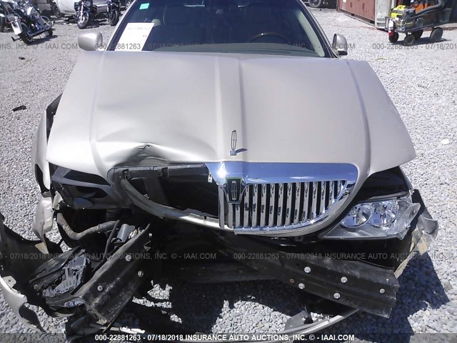 1LNHM82W06Y604712 - 2006 LINCOLN TOWN CAR SIGNATURE LIMITED TAN photo 10