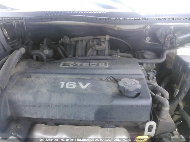 KL1TD62655B327504 - 2005 CHEVROLET AVEO LS SILVER photo 10