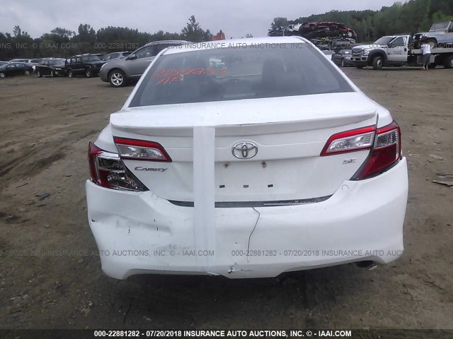 4T1BF1FK4EU311755 - 2014 TOYOTA CAMRY L/SE/LE/XLE 白色 照片 6