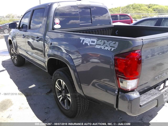 5TFCZ5AN2HX095027 - 2017 TOYOTA TACOMA DBL CAB/SR/TRDSPT/OR/PRO ნაცრისფერი ფოტო 3
