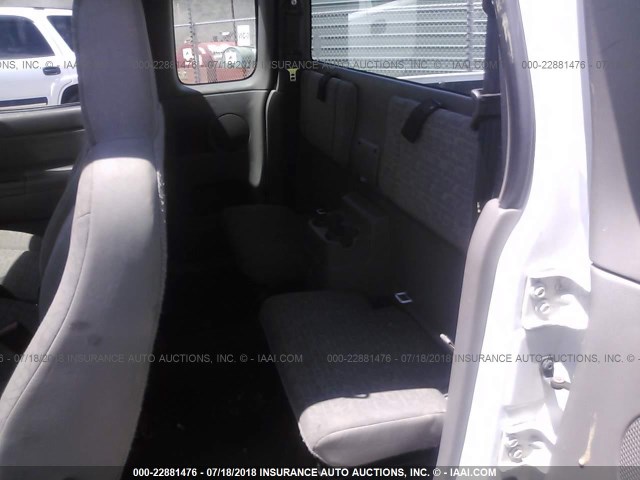 1GCDT299488185690 - 2008 CHEVROLET COLORADO LS WHITE photo 8