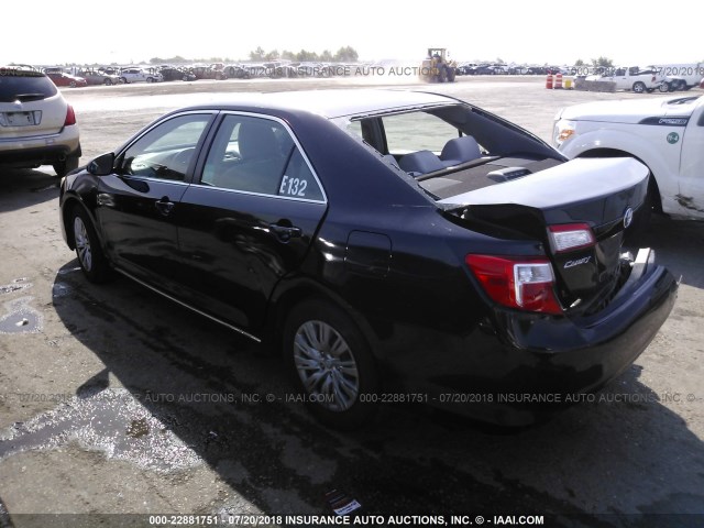 4T1BF1FK0DU227432 - 2013 TOYOTA CAMRY L/SE/LE/XLE შავი ფოტო 3