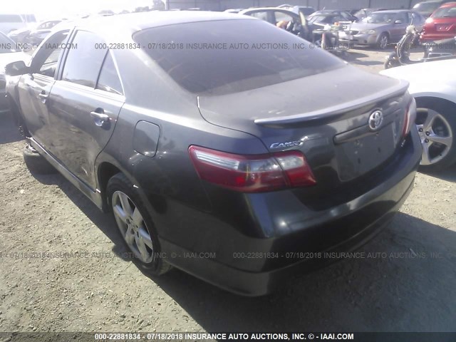 4T1BK46K27U522369 - 2007 TOYOTA CAMRY NEW GENERAT LE/XLE/SE GRAY photo 3