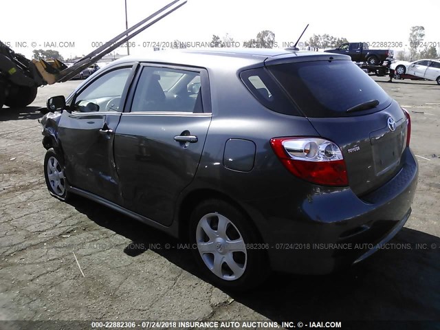 2T1KU40E69C134157 - 2009 TOYOTA COROLLA MATRIX  GRAY photo 3