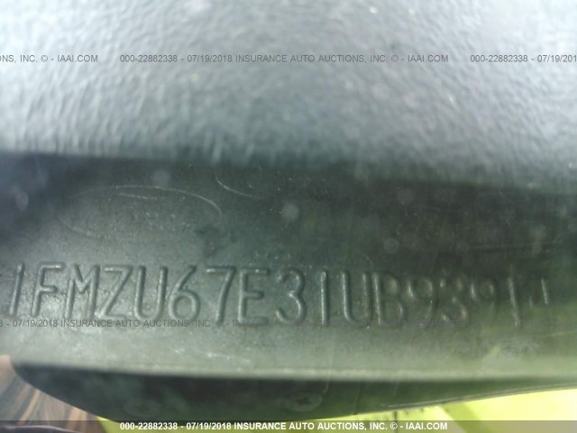 1FMZU67E31UB93914 - 2001 FORD EXPLORER SPORT TR  WHITE photo 9