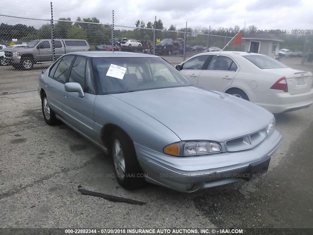 1G2HX52K9T4223505 - 1996 PONTIAC BONNEVILLE SE Light Blue photo 1